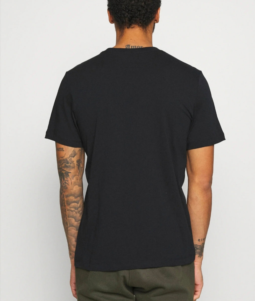 T-shirt nike