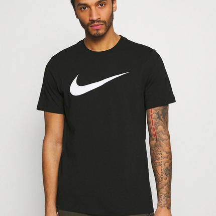T-shirt nike