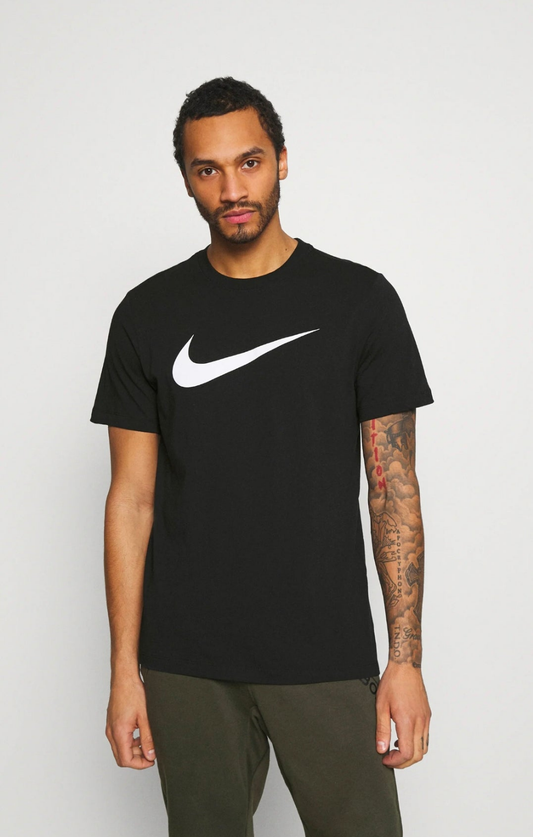 T-shirt nike