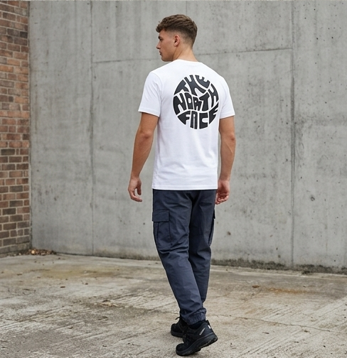 T-shirt North face nera/bianca