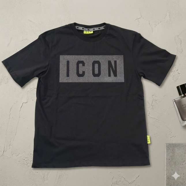 T-shirt icon fit oversize ( vestibilità piu grande)