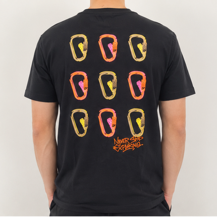 T-shirt The North Face Never Stop Exploring – Nero / Sabbia