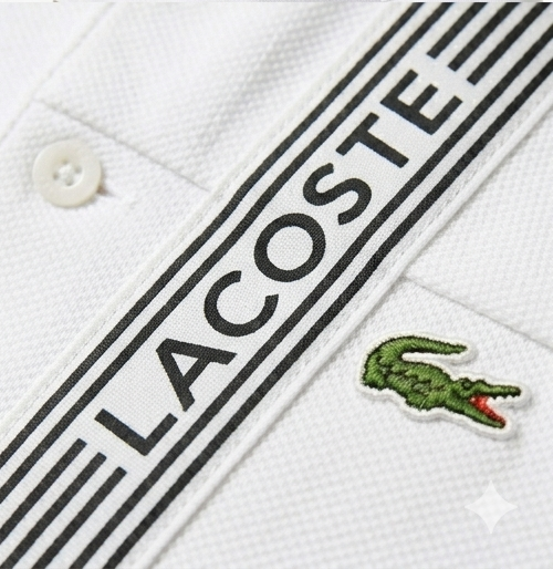 Polo Lacoste con banda sulle spalle nera/blu/bianco