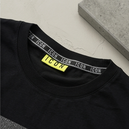T-shirt icon fit oversize ( vestibilità piu grande)