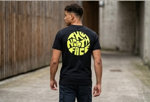 T-shirt North face nera/bianca