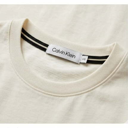 T-shirt Calvin Klein jeans beige